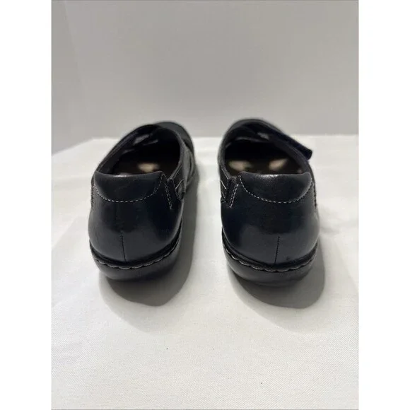 Clarks Women's Ashland Spin Q Flat Black Leather Sz 8.5 Medium Gently Used 2025 - Picture 3 of 10